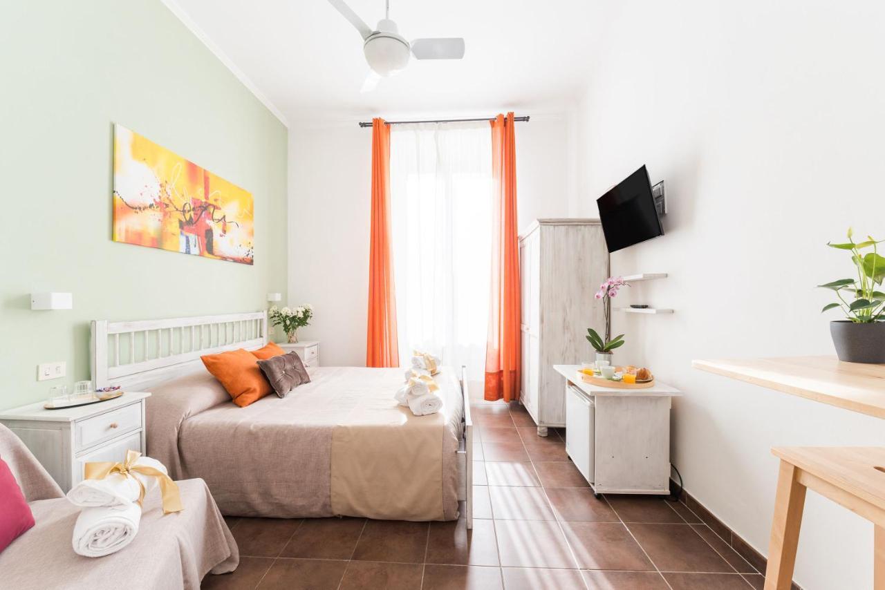 Domus Victoria Guest House ローマ エクステリア 写真