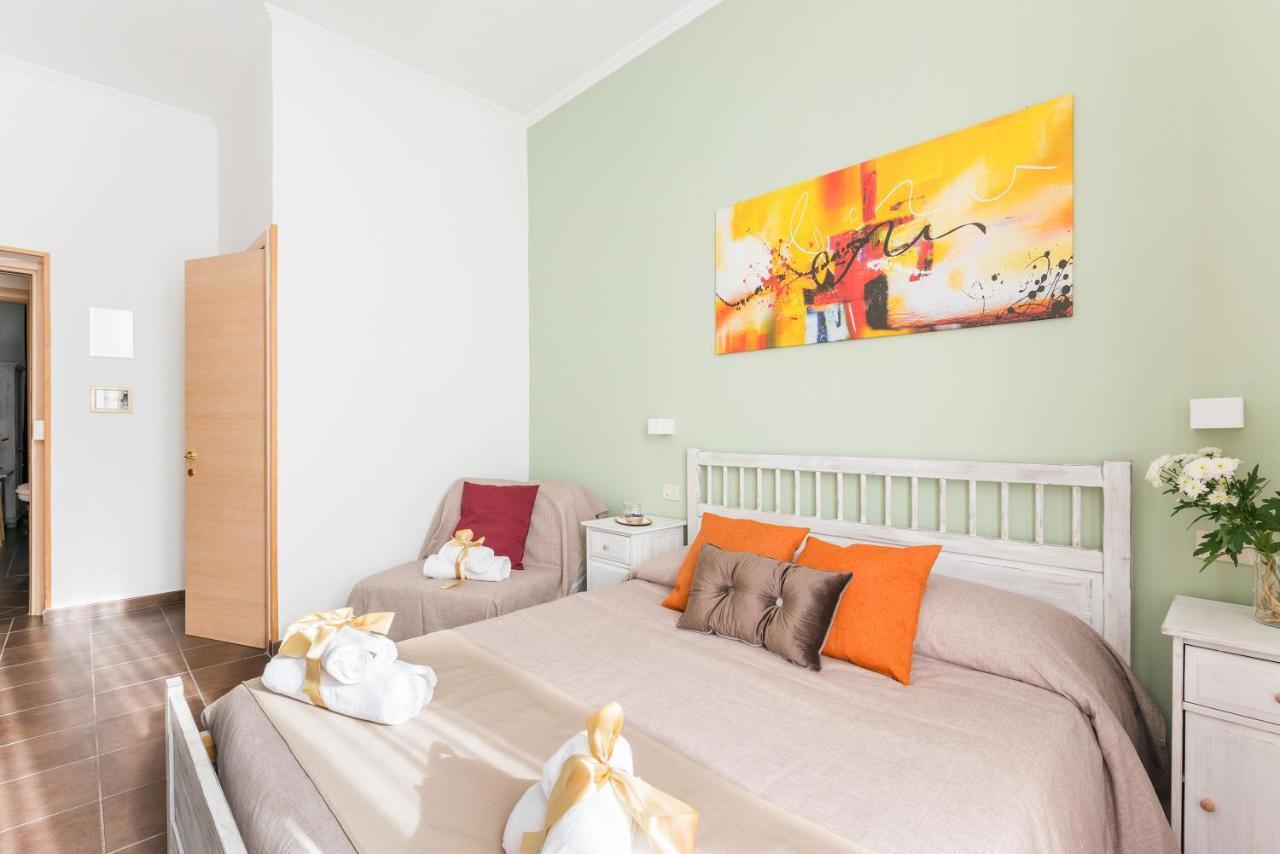 Domus Victoria Guest House ローマ エクステリア 写真