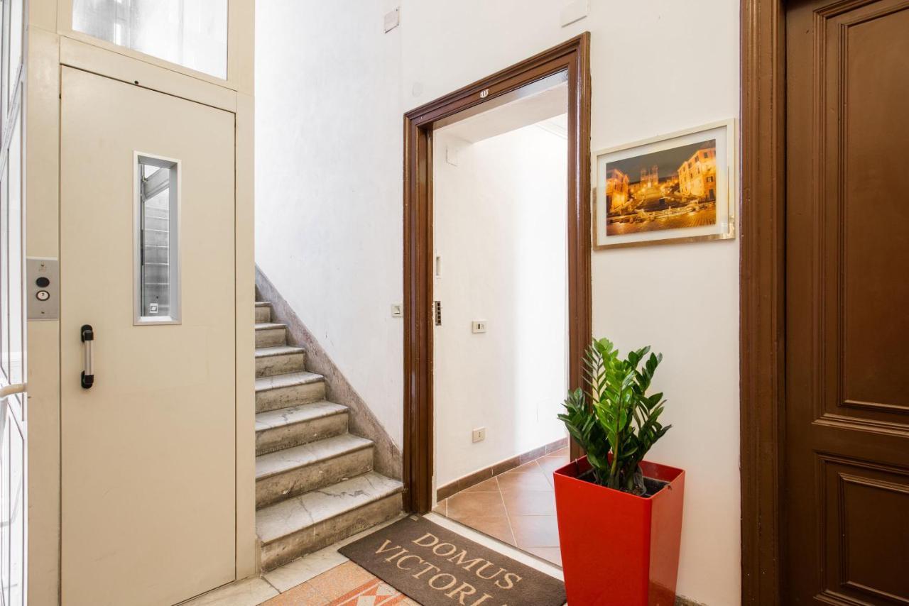 Domus Victoria Guest House ローマ エクステリア 写真